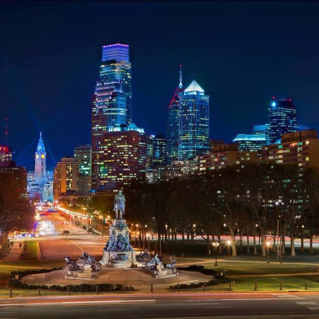 ben-frankin-parkway-from-the-art-museum-steps
