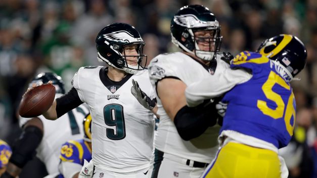 Lane Johnson protects Nick Foles.jpg