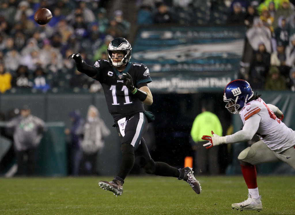 2019 Carson Wentz on the move.jpg