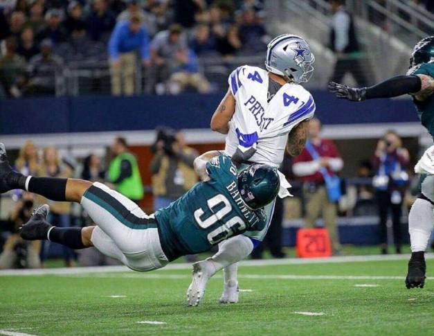 Derek Barnett sacks Dak.jpg